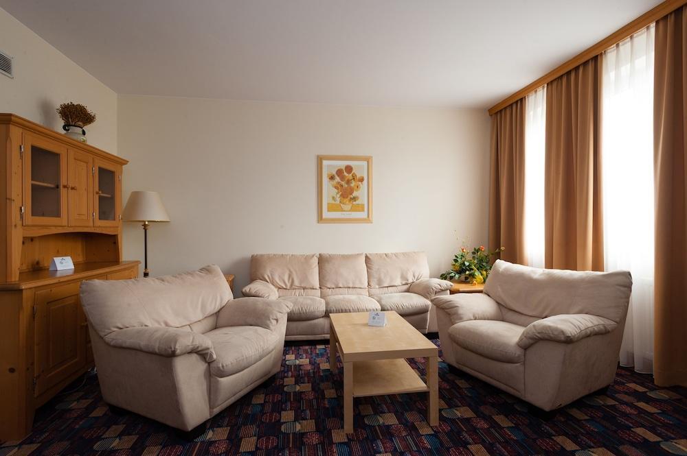 Hotel Partner Warszawa Eksteriør bilde