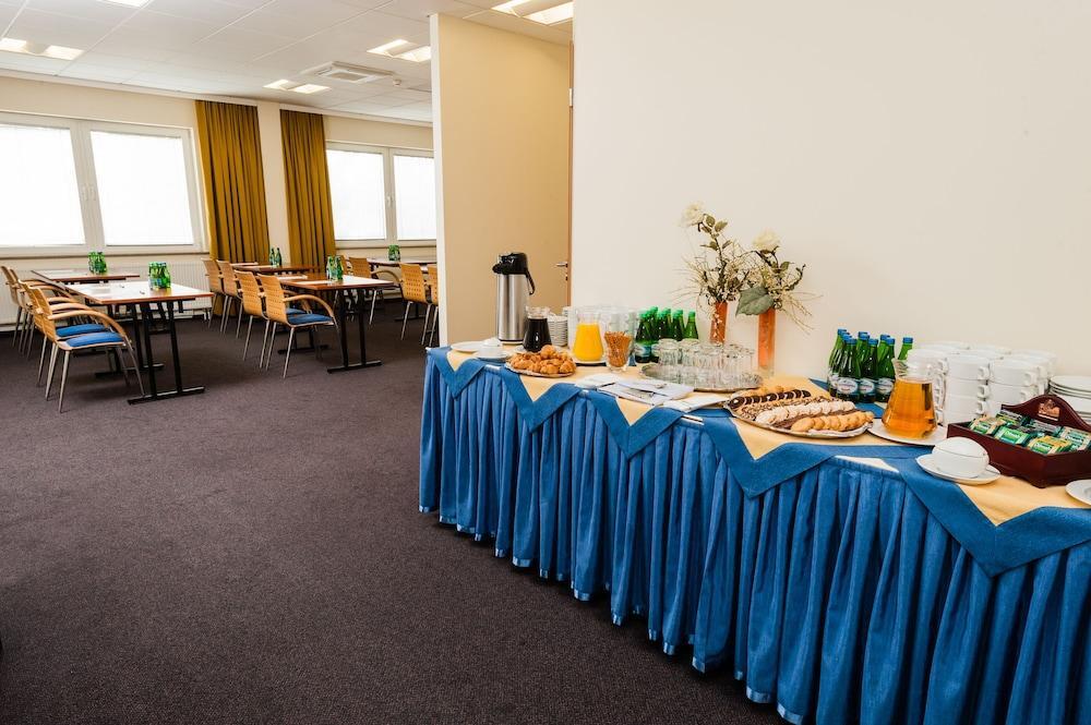 Hotel Partner Warszawa Eksteriør bilde